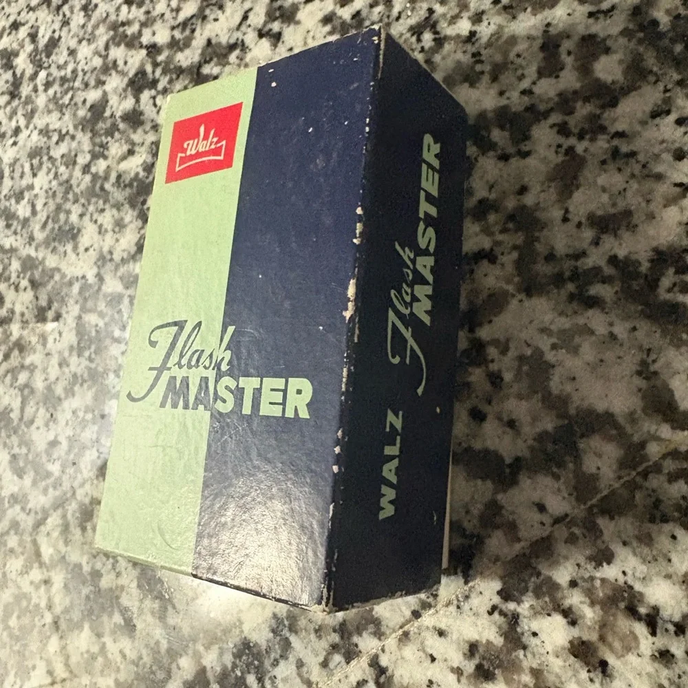 Vintage Walz Flashmaster Folding Flash Unit